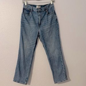 Abercrombie & Fitch The Ankle Straight Ultra High Rise Jeans (Curve Love)
